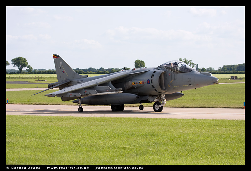 RAF Harrier GR9 (ZD330) - Taxi photo