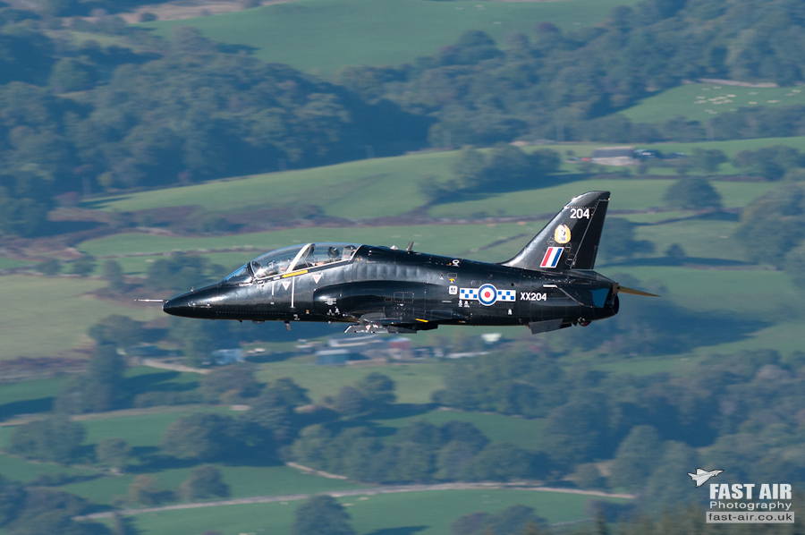 RAF Hawk T1A XX204 low level photo 2